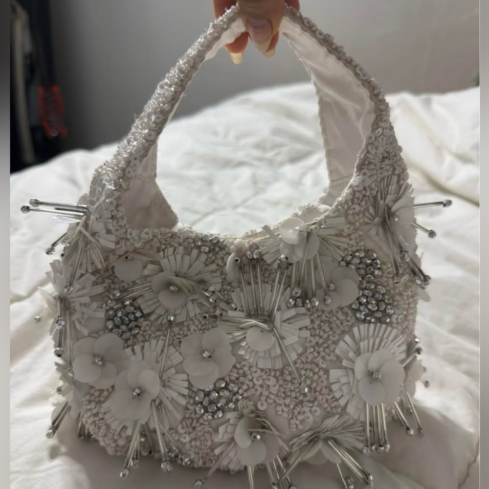 White Beaded Floral Handbag
